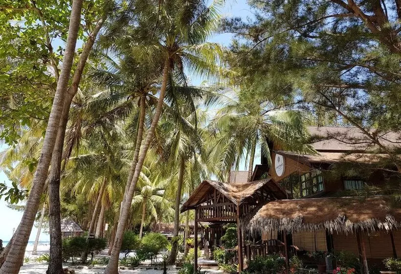 Hotelli Sutera @ Mantanani Island Resort & Spa