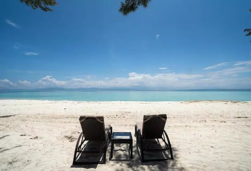 Hotelli Sutera @ Mantanani Island Resort & Spa