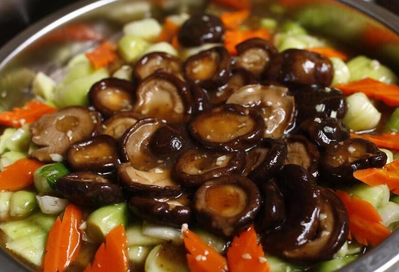 Hotel Sutera @ Mantanani Island Resort & Spa