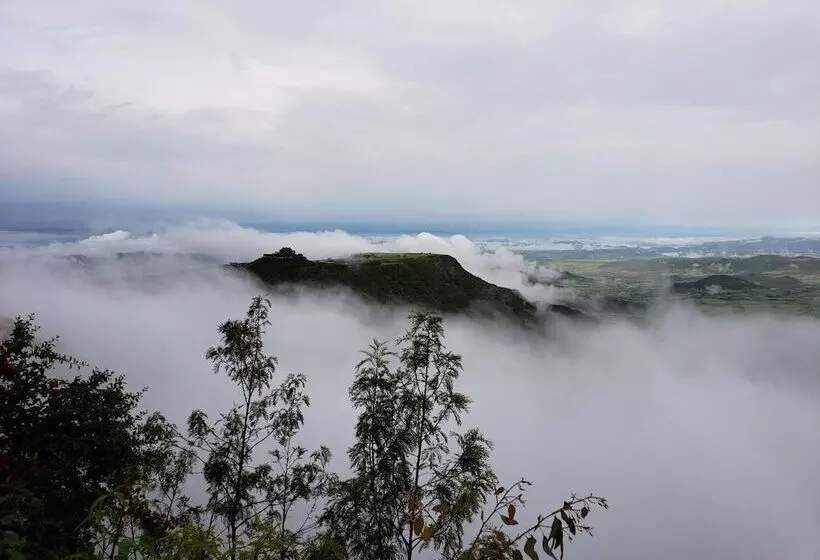 Top Twelve Hotel   Lalibela
