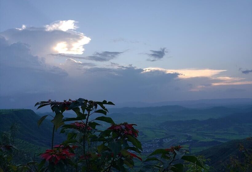 Top Twelve Hotel Lalibela