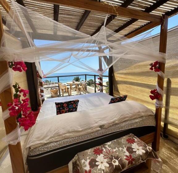 Bed and Breakfast Beachfront Paradise Boutique