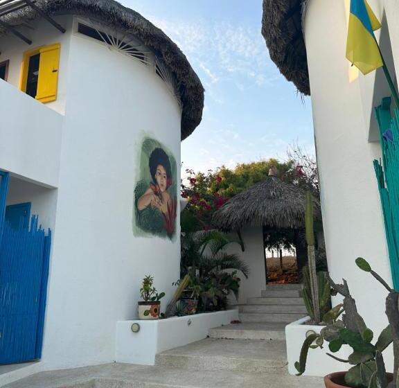 Bed and Breakfast Beachfront Paradise Boutique