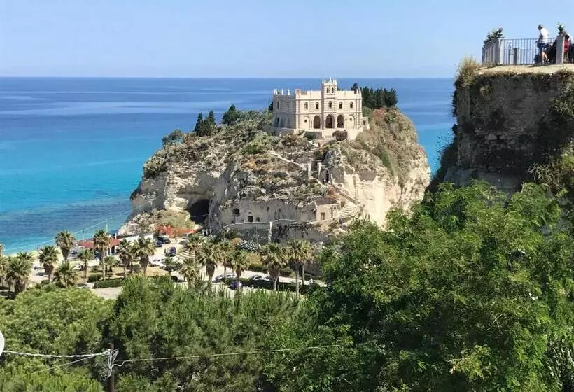 Aamiaismajoitus (B&B) Rosy And Roby