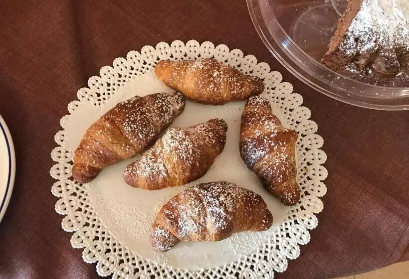 Aamiaismajoitus (B&B) Rosy And Roby