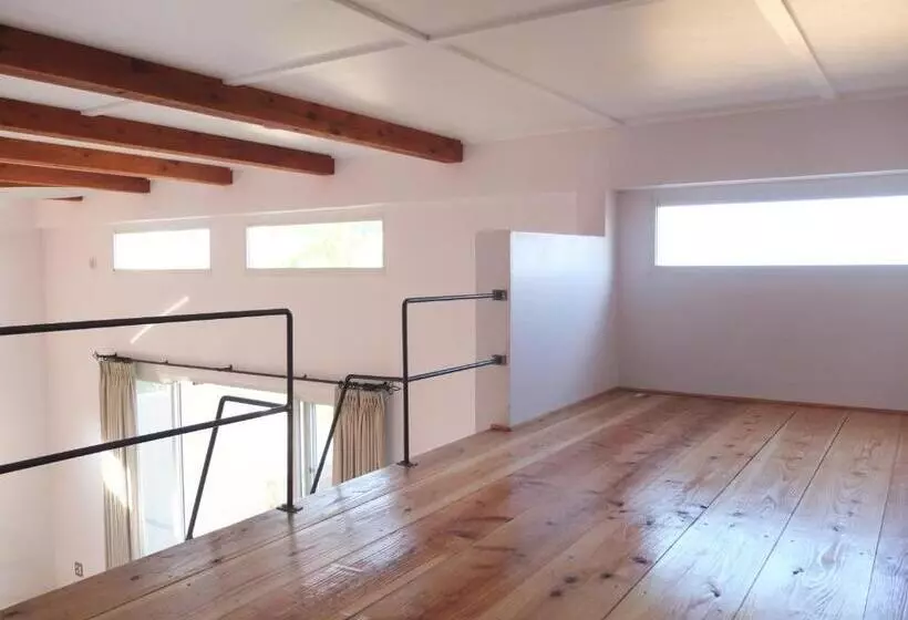 ベッドアンドブレックファースト Somos