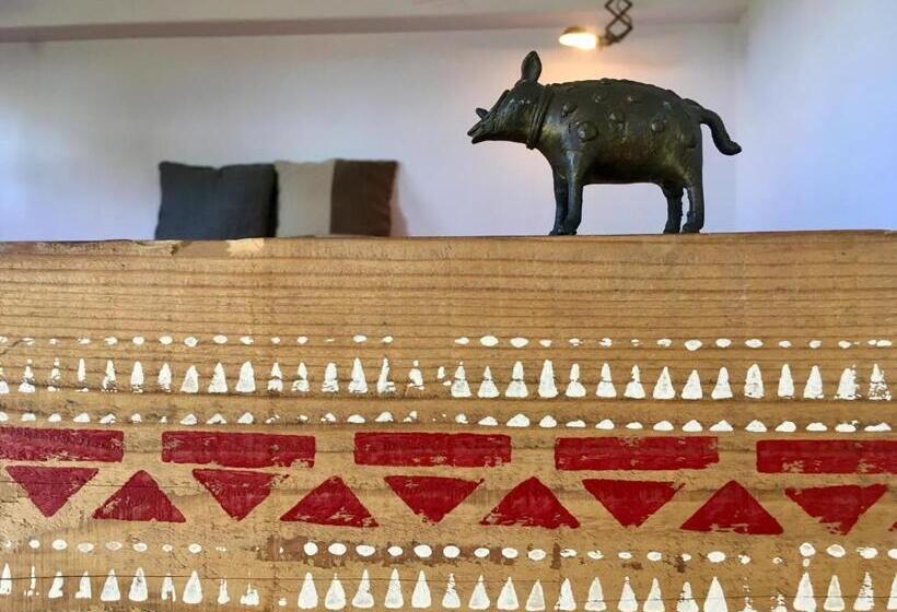 تختخواب و صبحانه Somos