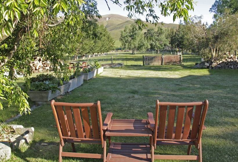 Burkes Pass Country Motels