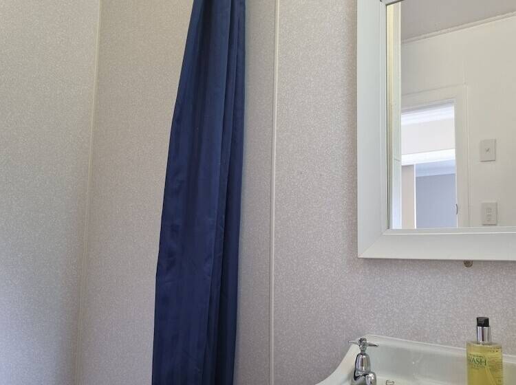 Burkes Pass Country Motels