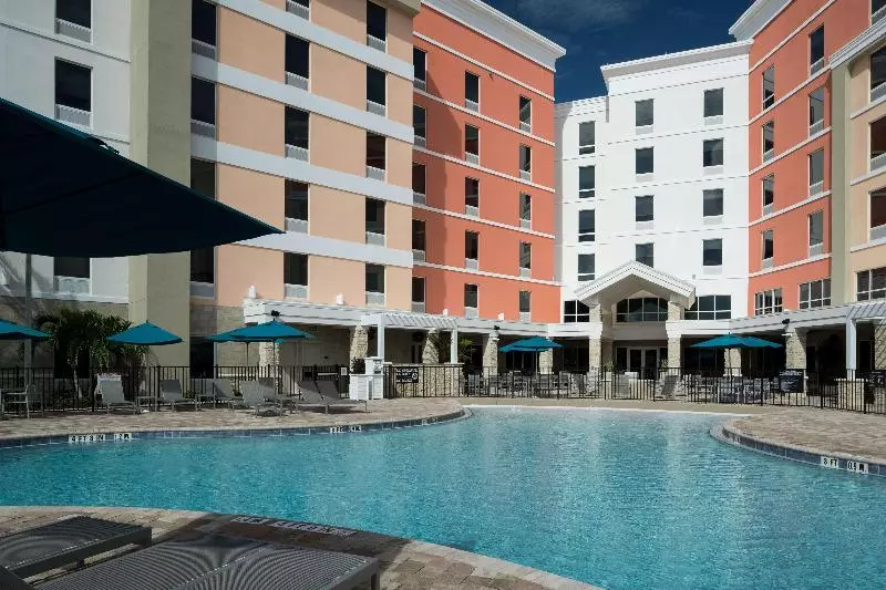 ホテル Hampton Inn & Suites Cape Canaveral Cruise Port