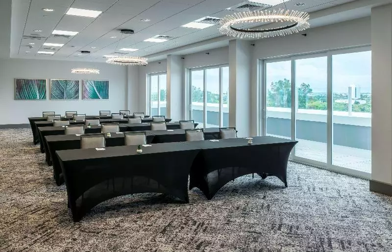ホテル Hampton Inn & Suites Cape Canaveral Cruise Port