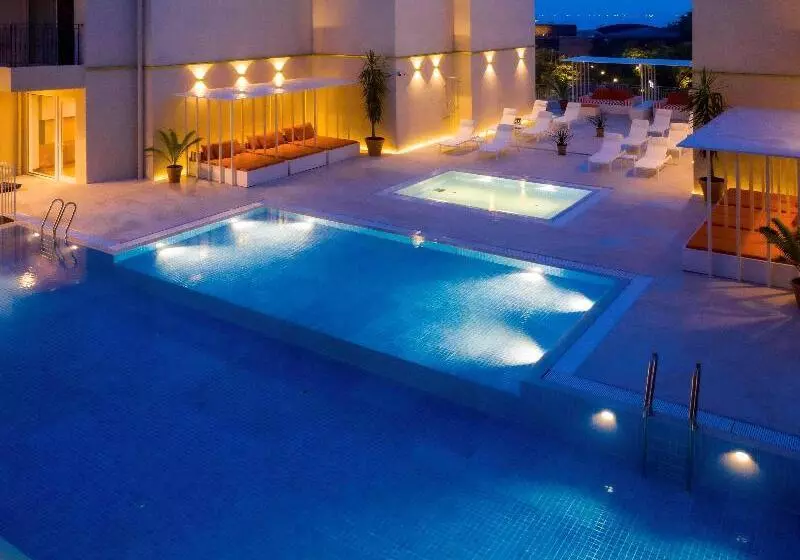 ホテル Mercure Ambassador Jeju