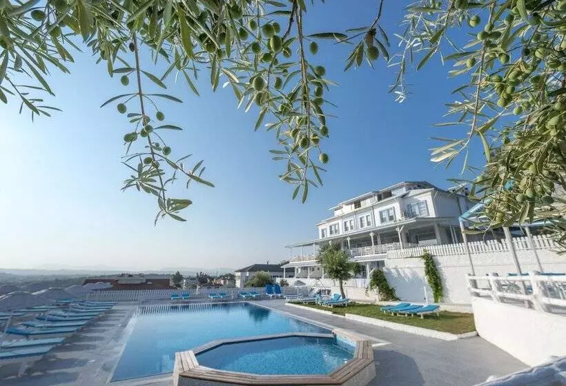 Thea Butik Hotel & Restaurant