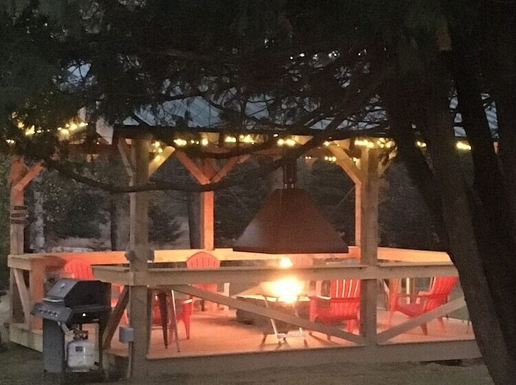 Mountain View Motel & Campground