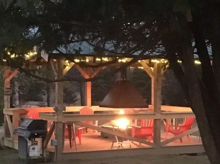 Mountain View Motel & Campground