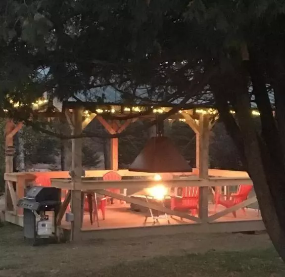 Mountain View Motel & Campground