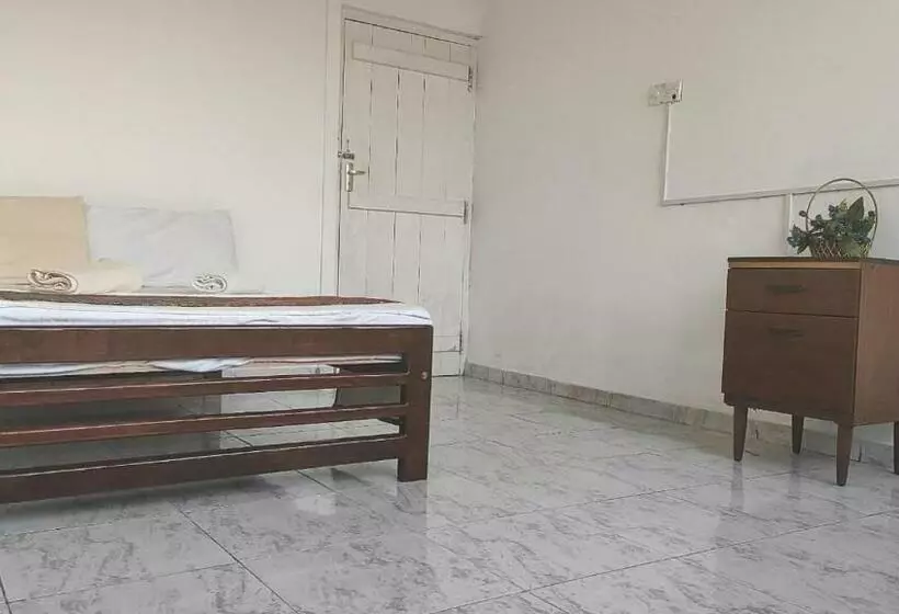 پانسیون Chrisber Villa