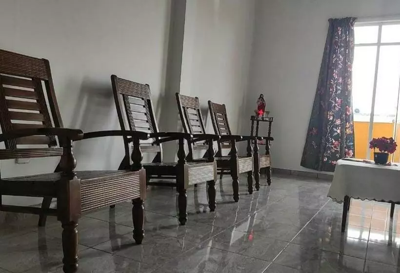 پانسیون Chrisber Villa