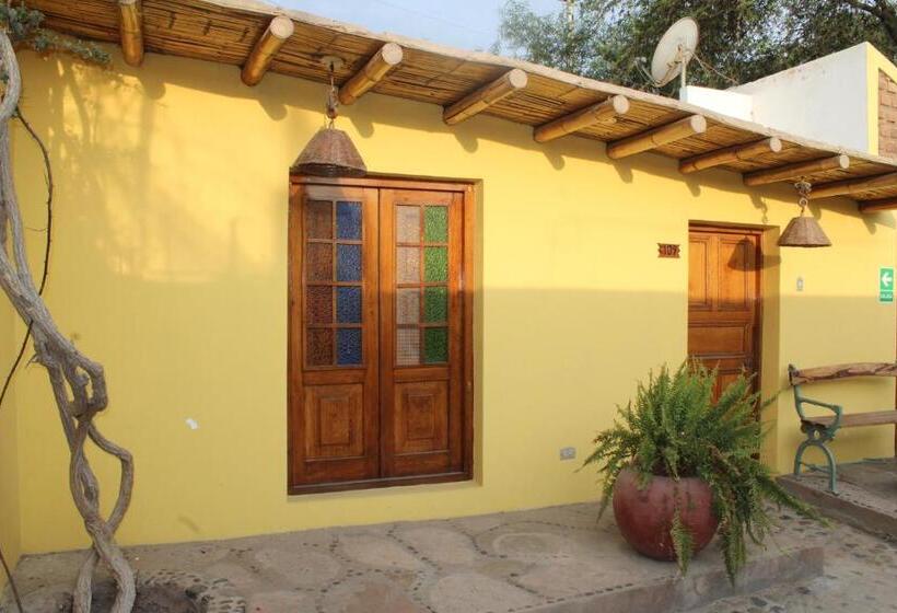 پانسیون Hostal Loma Blanca