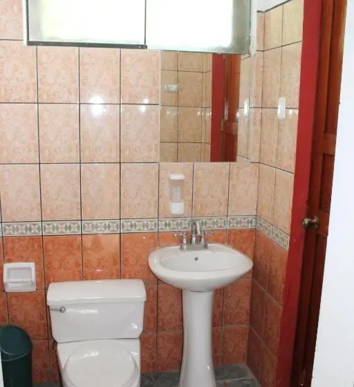 پانسیون Hostal Loma Blanca