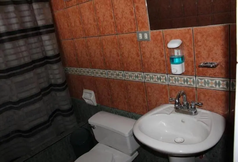 پانسیون Hostal Loma Blanca