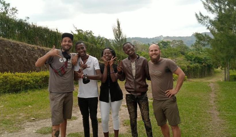 پانسیون Lake Lyantonde Eco Campsite And Lodge