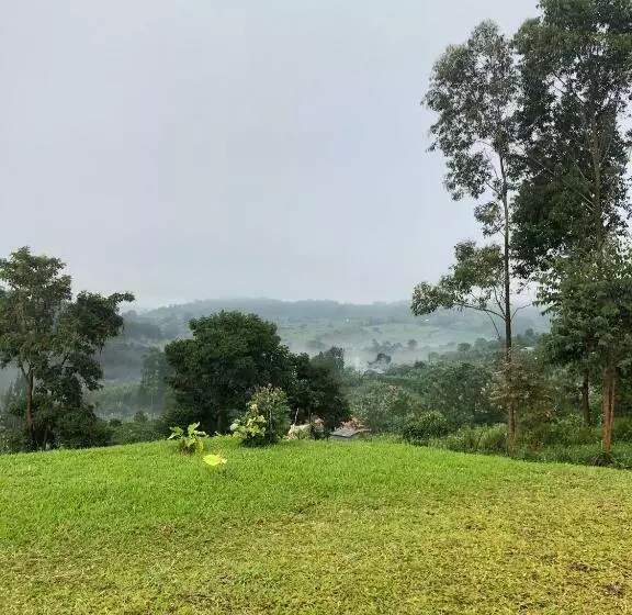 پانسیون Lake Lyantonde Eco Campsite And Lodge