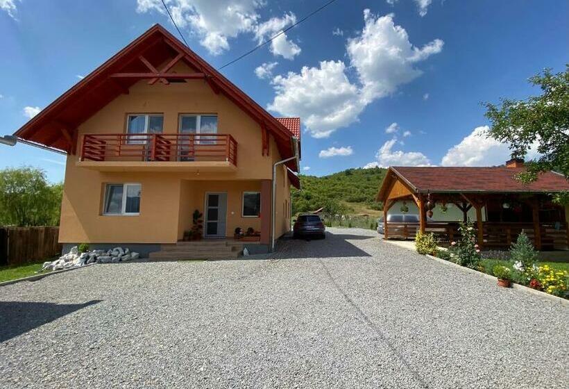 مبيت وإفطار Casa Alberto