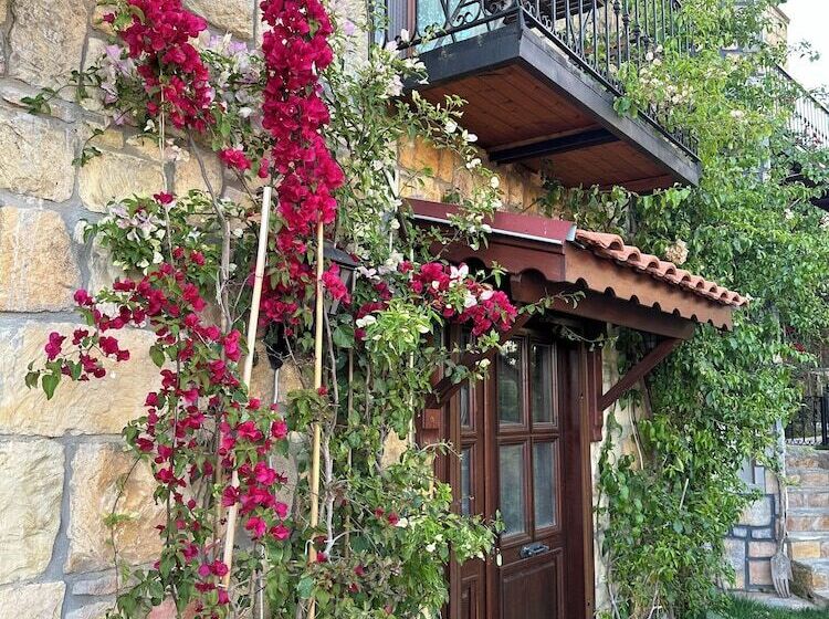 ベッドアンドブレックファースト Arıklı Han Kazdağları