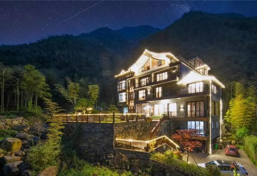 هتل Anji Creek Holiday Resort