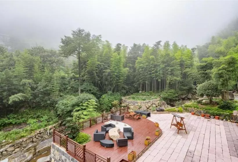 هتل Anji Creek Holiday Resort