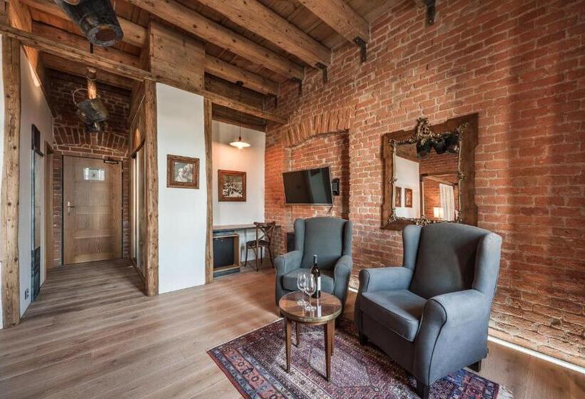 Отель Mariánský Dvůr