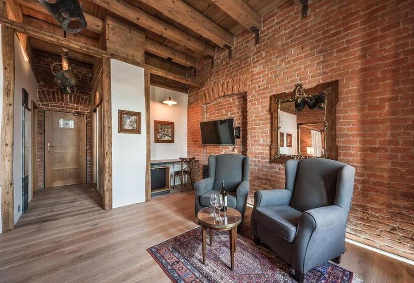 Отель Mariánský Dvůr