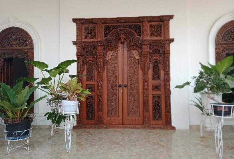 בית מלון כפרי Oyo 90585 Saka Ganta Guest House