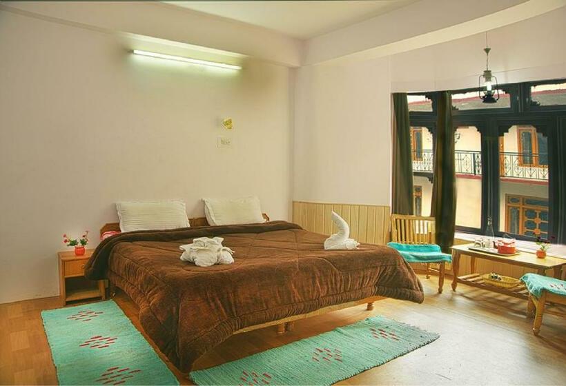 בית מלון כפרי Samaa Resorts, Chitkul Himachal Pradesh