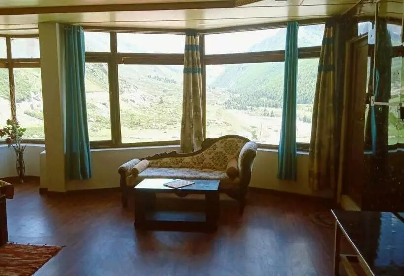 هتل Samaa Resorts, Chitkul Himachal Pradesh