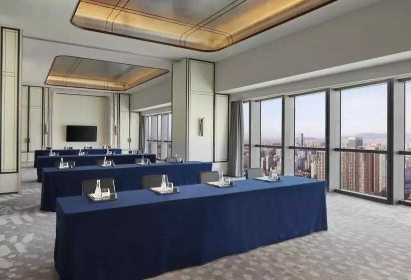 ホテル The St. Regis Qingdao