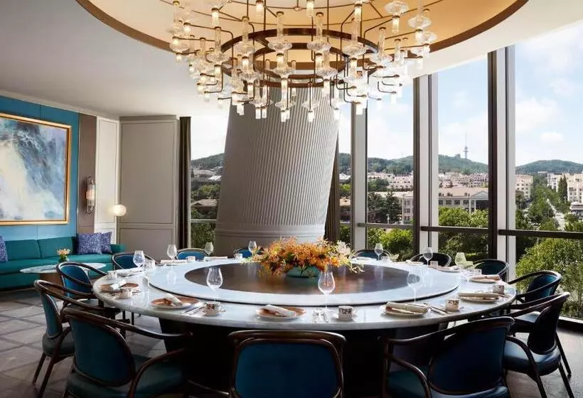 ホテル The St. Regis Qingdao