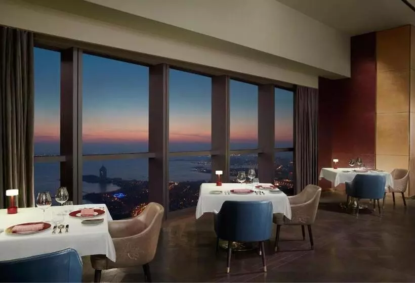 ホテル The St. Regis Qingdao