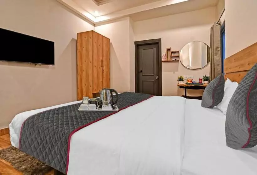 هتل Townhouse 453 Malviya Nagar