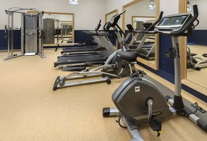 ホテル Tres Reyes San Sebastian