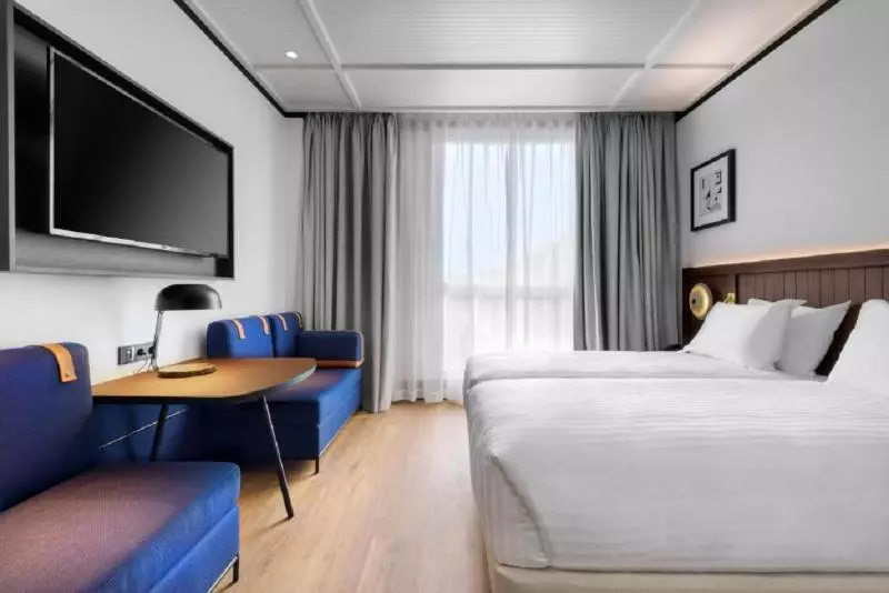 ホテル Tres Reyes San Sebastian