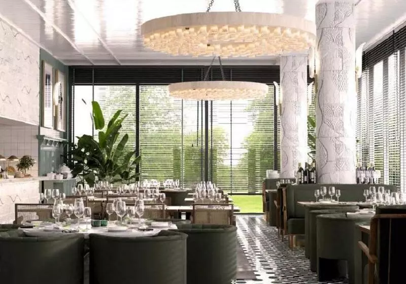 ホテル Tres Reyes San Sebastian