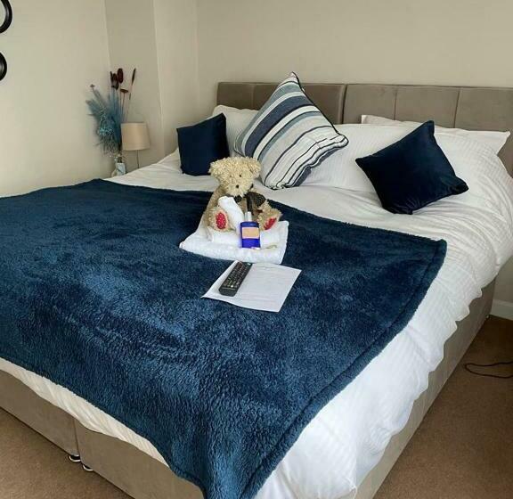 Mere Lodge Bed & Breakfast