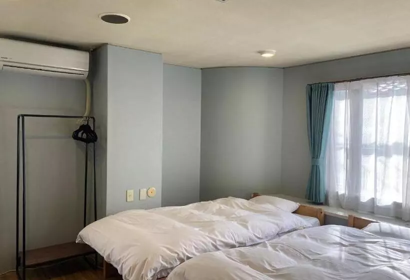 پانسیون J Hoppers Beppu Guesthouse ジェイホッパーズ別府ゲストハウス