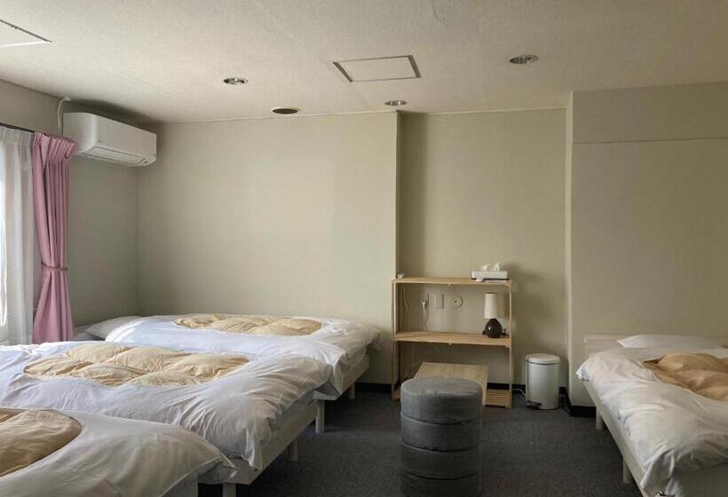 膳宿费 J Hoppers Beppu Guesthouse ジェイホッパーズ別府ゲストハウス