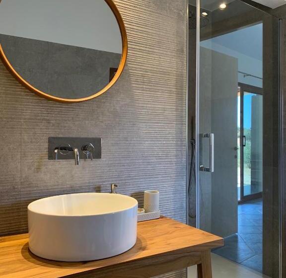 بنسيون Macciuneddu Country Retreat