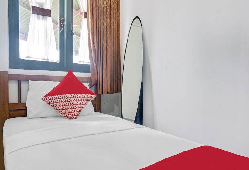 Reddoorz Plus At Hotel Griya Astoeti