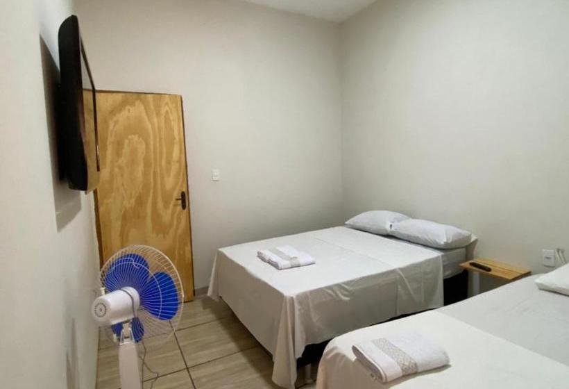 בית מלון כפרי Pousada Aeroporto