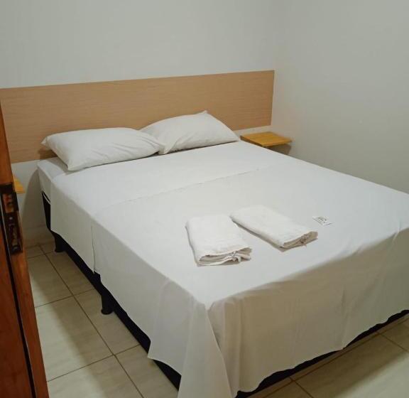 בית מלון כפרי Pousada Aeroporto